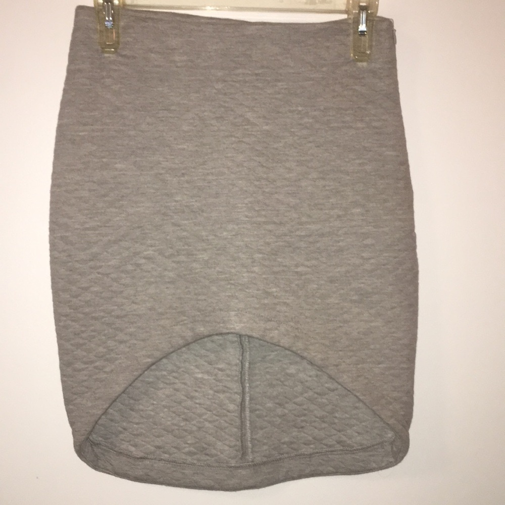 GREY QUILTED SKIRT